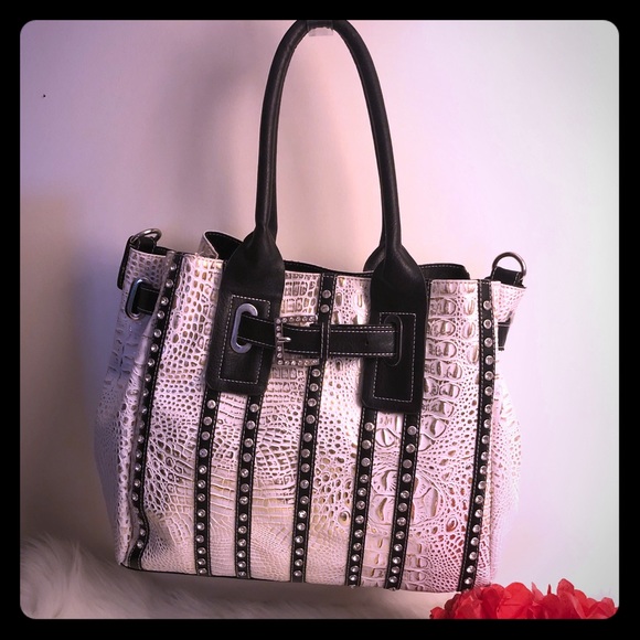 ☘️LARGE BLACK AND WHITE RHINESTONE EMBELLISHED BAG - Picture 2 of 8